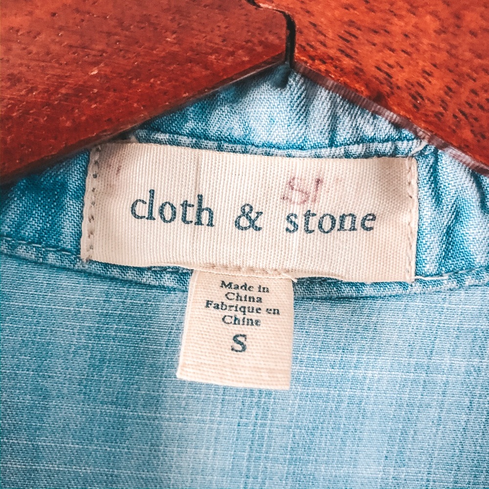 Cloth & Stone Denim Button Up Shirt - Picture 4 of 5
